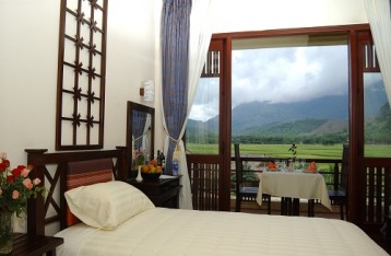 mai-chau-lodge1.jpg